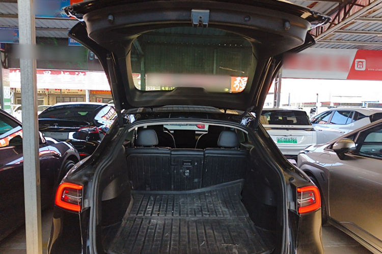 特斯拉 Model Y 2022款 改款 后轮驱动版局部细节23