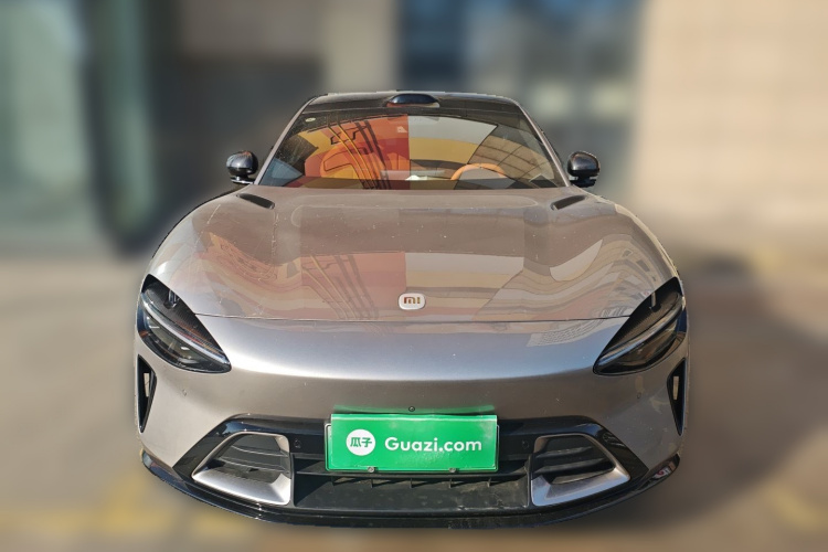 小米汽车 小米YU7 2025款 超长续航高性能四驱Max版车身外观2