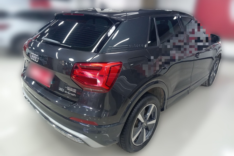 奥迪Q2L e-tron 2019款 Q2L e-tron 纯电智酷型车身外观7