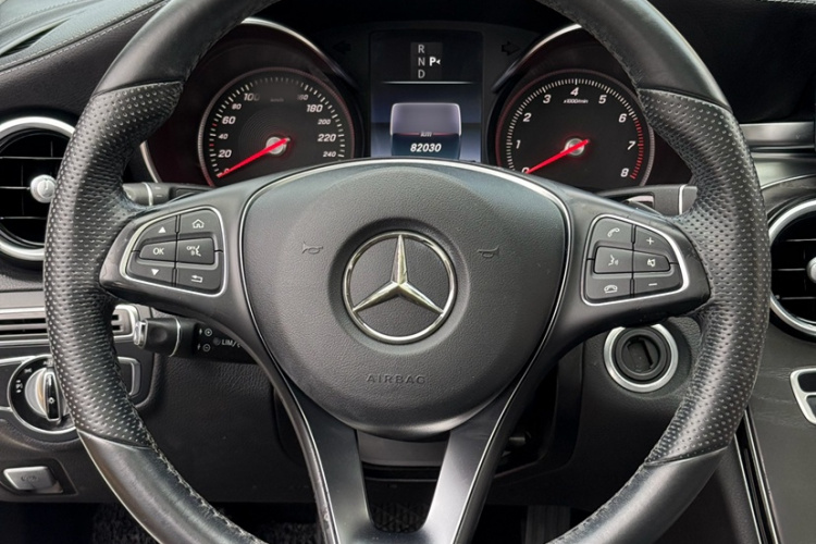 奔驰C级 2015款 C 200 L 4MATIC 运动版中控内饰7002