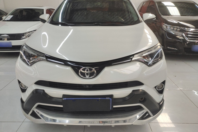 丰田 RAV4荣放 2016款 2.5L 自动四驱精英版车身外观2