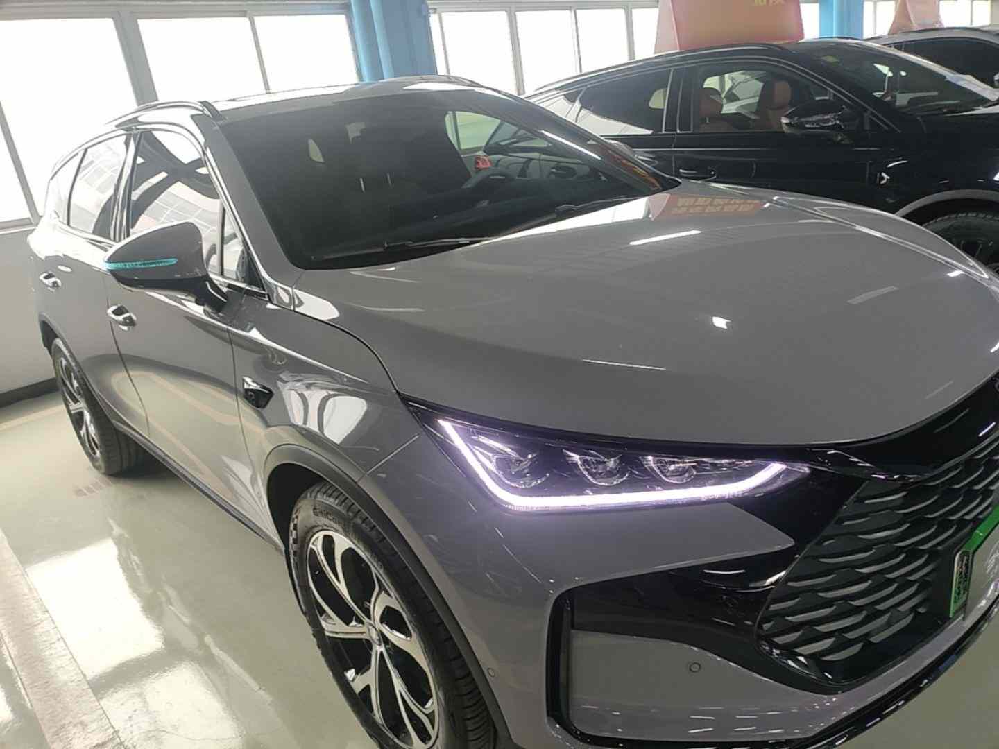 比亚迪 唐新能源 2025款 智驾版 DM-i 115KM 尊贵型(5)