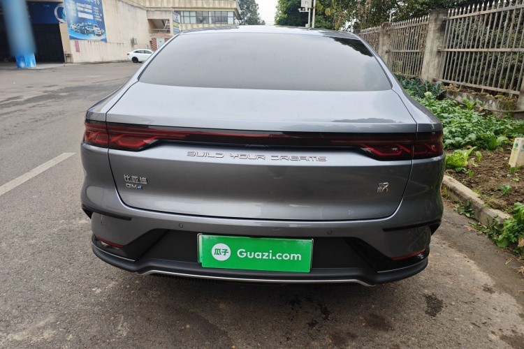 比亚迪 汉 2022款 DM-i 121KM 尊享型车身外观6