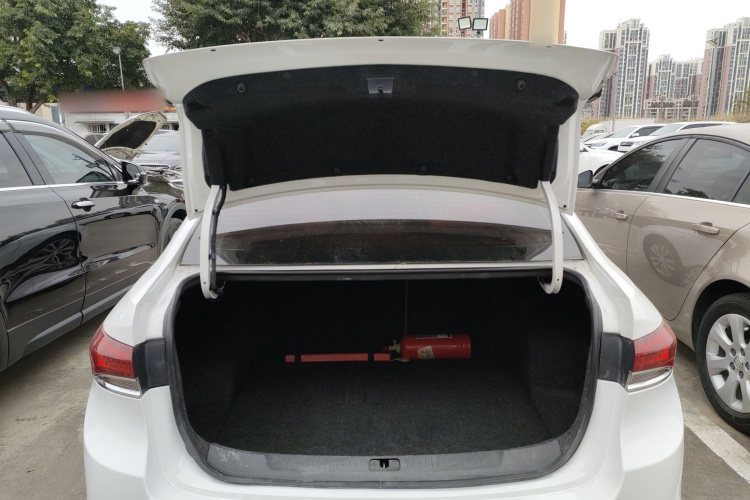 别克 英朗 2019款 18T 自动互联旗舰型 国VI局部细节23