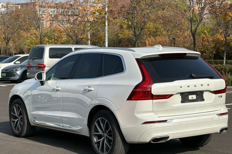 沃尔沃XC60 2020款 T5 四驱智远豪华版车身外观6003