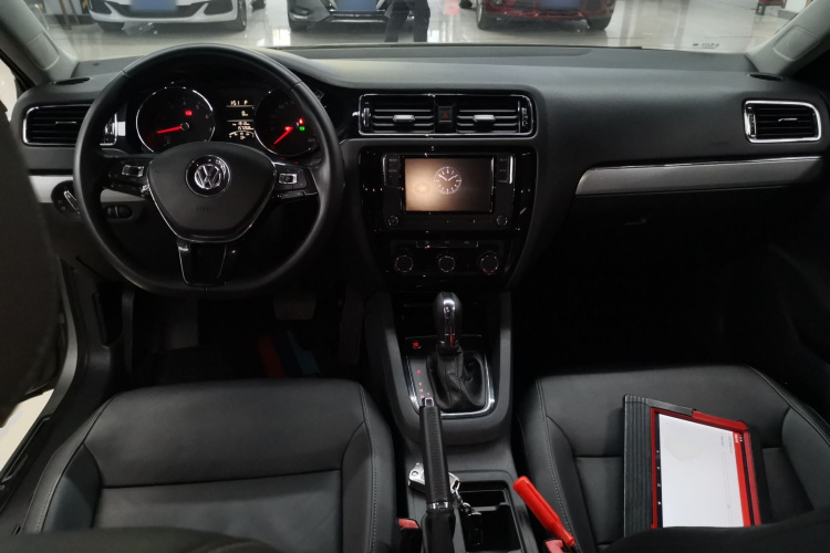 大众 速腾 2017款 1.6L 自动舒适型中控内饰12
