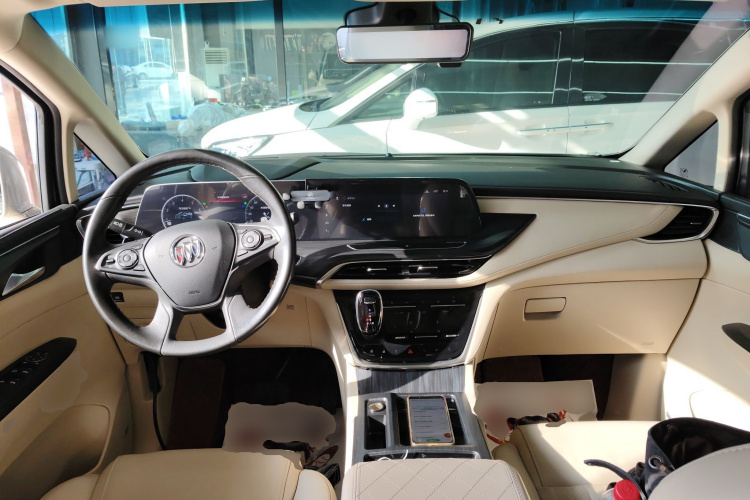 别克GL8 2022款 ES陆尊 653T 旗舰型中控内饰12