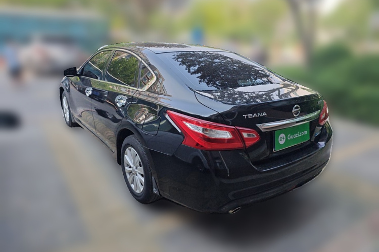 日产 天籁 2016款 2.0L XL舒适版车身外观5