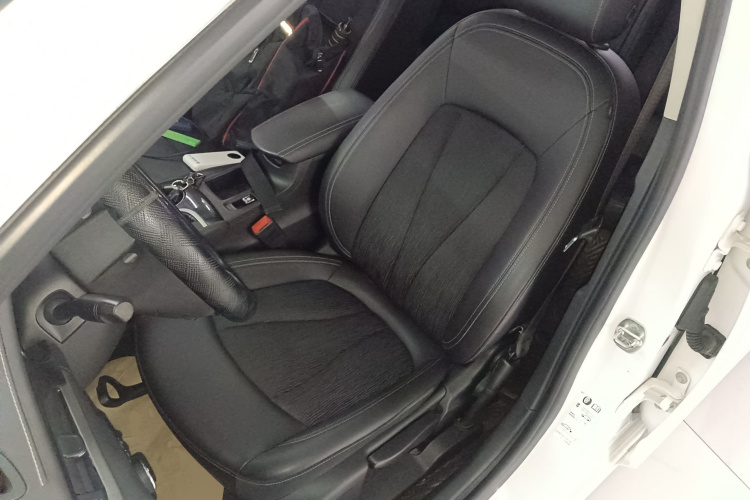 别克 威朗 2020款 20T CVT领先型局部细节19