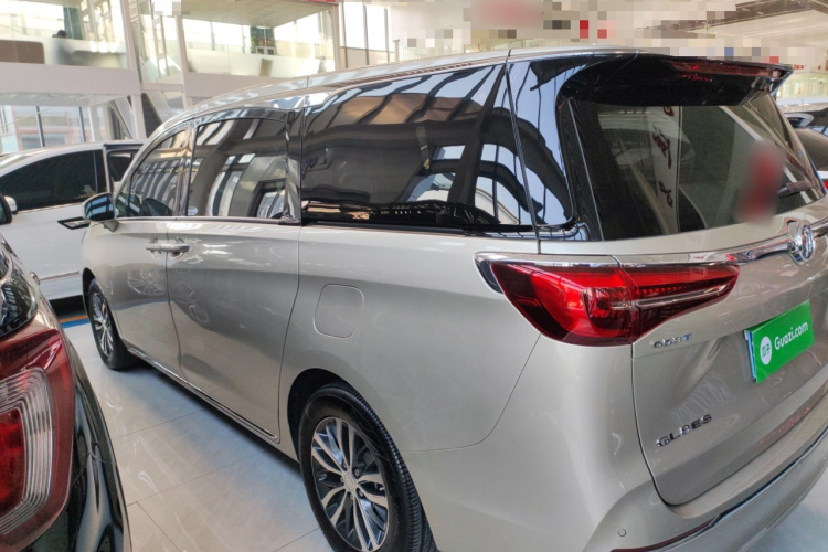 别克GL8 2023款 ES陆尊 舒适型车身外观4