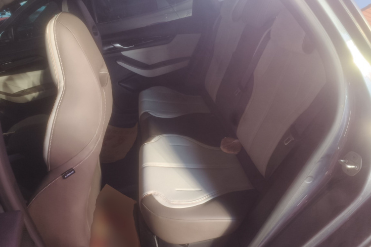 比亚迪 秦PLUS 2023款 冠军版 DM-i 55KM领先型中控内饰21