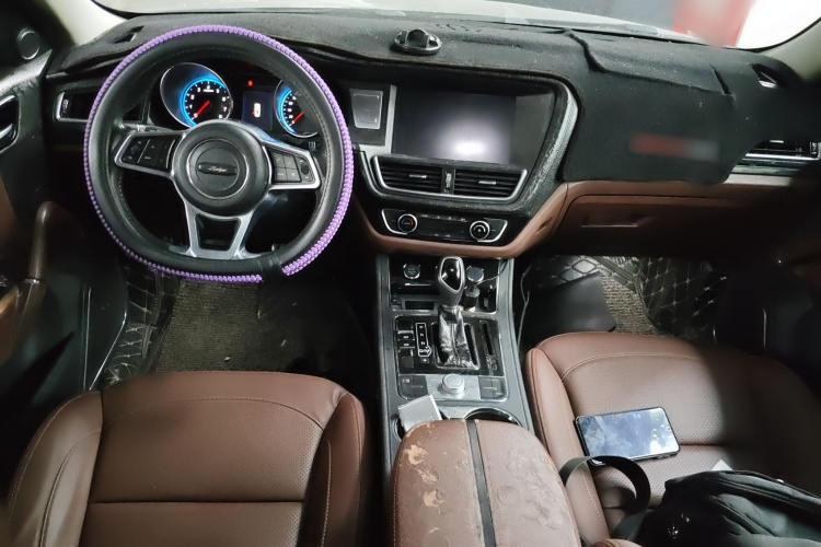 众泰T600 2018款 运动版 1.5T 自动豪华型中控内饰12