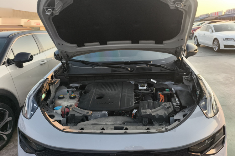 领克01 2023款 1.5TD EM-F PM机舱底盘24