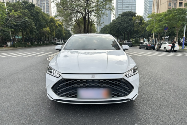 比亚迪 秦PLUS 2021款 DM-i 55KM 旗舰型车身外观6005