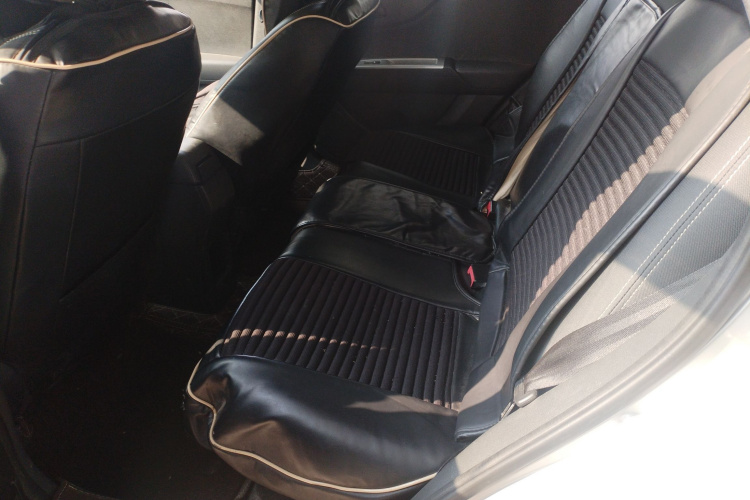 东风风神AX3 2016款 1.5L 自动尚酷型中控内饰21