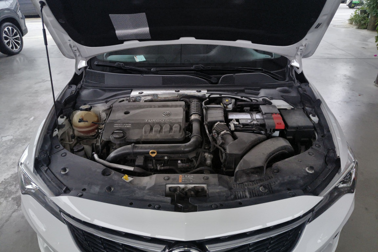 别克 威朗 2022款 Pro 532T 乐行版机舱底盘24