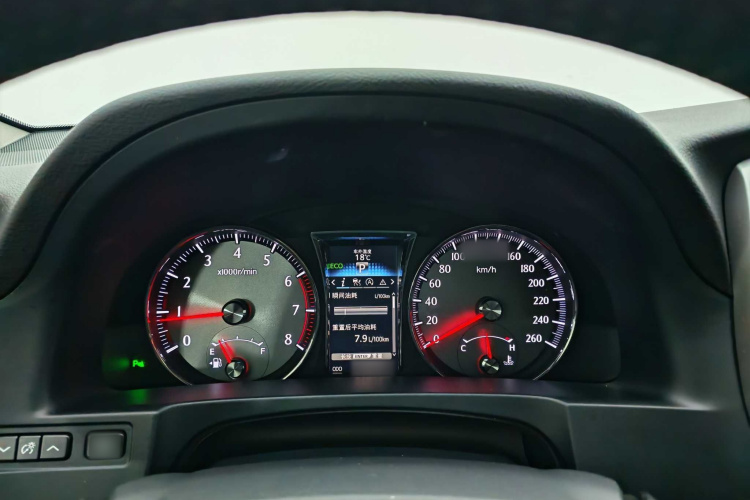 丰田 皇冠 2018款 2.0T 运动版中控内饰7007