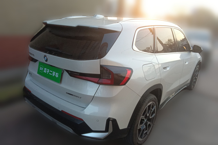 宝马X1 2023款 sDrive25Li X设计套装车身外观7