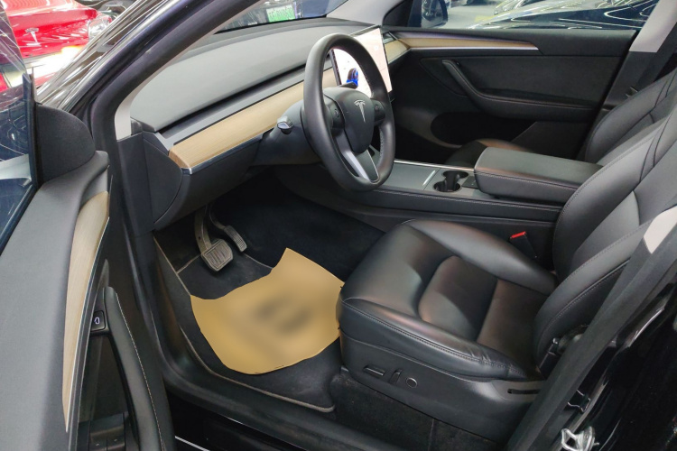 特斯拉 Model Y 2021款 标准续航后驱版中控内饰20