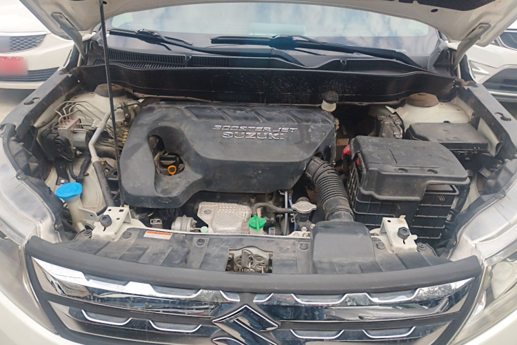 铃木 维特拉 2016款 1.4T 自动两驱豪华型机舱底盘24