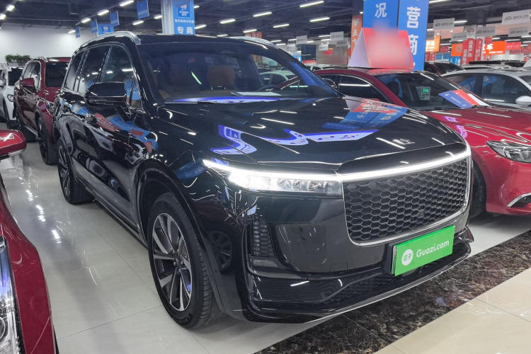 理想汽车 理想ONE 2021款 增程6座版车身外观3