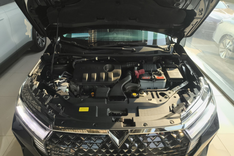 启辰D60 2023款 PLUS 1.6L XL CVT悦领版机舱底盘24