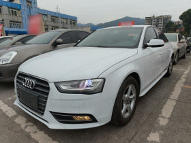 奥迪A4L 2016款 30 TFSI 典藏版 自动舒适型