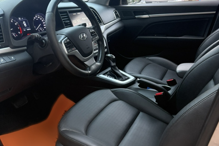 现代 领动 2016款 1.6L 自动智炫·豪华型车身外观6001