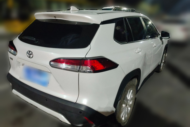 丰田 卡罗拉锐放 2023款 2.0L 先锋版车身外观7