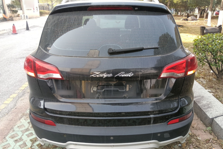 众泰 大迈X5 2015款 1.5T 手动尊贵型 国V车身外观6