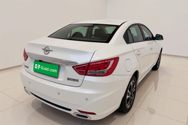 海马 福美来 2015款 1.6L 手动悦尚型车身外观7