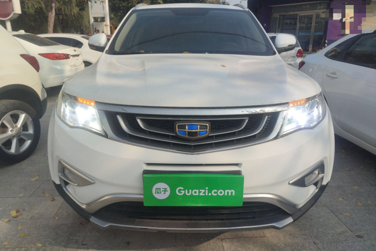 吉利汽车 博越 2016款 2.0L 手动智联型车身外观2