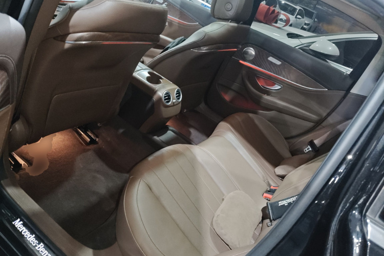 奔驰E级 2020款 E 260 L中控内饰21