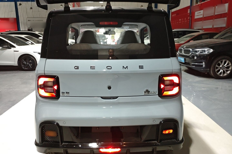 吉利银河 2025款 210km 熊猫卡丁车身外观6