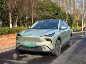 奔腾 悦意03 2025款 565km 臻享版