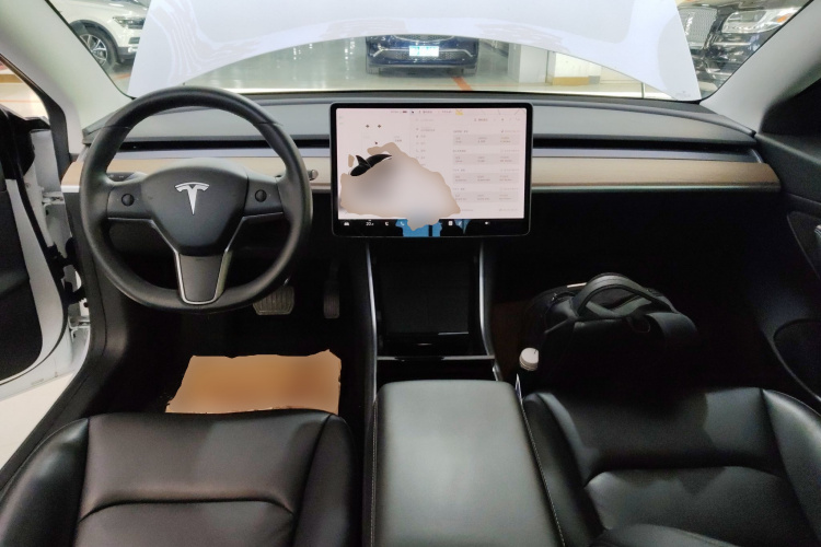 特斯拉 Model 3 2020款 标准续航后驱升级版中控内饰12