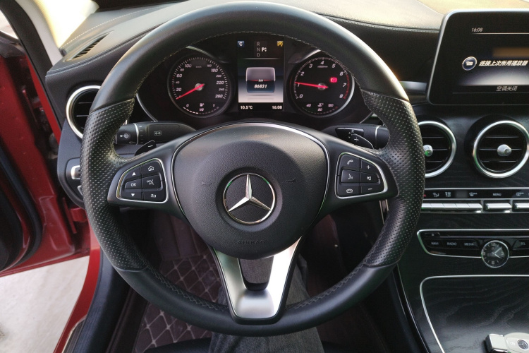 奔驰C级 2016款 C 180 L 运动型中控内饰13