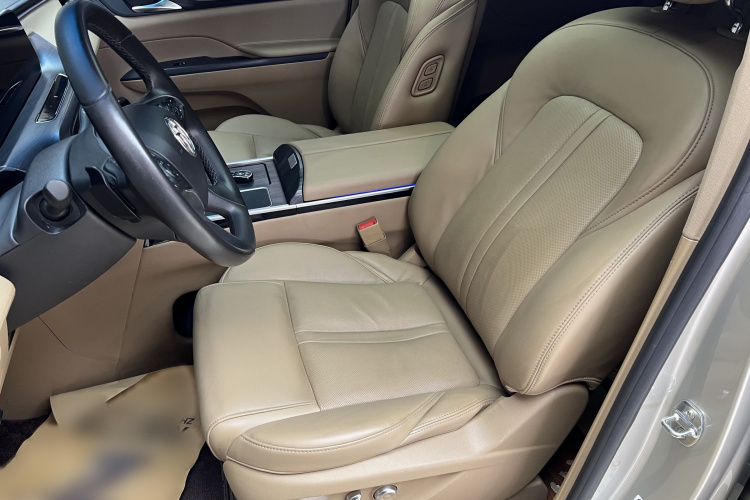 别克GL8 2020款 ES陆尊 653T 豪华型中控内饰7005