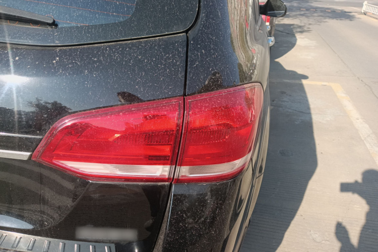 哈弗H6 2019款 运动版 1.5T 自动两驱精英型 国VI车身外观9