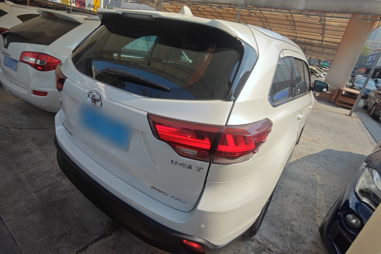 丰田 汉兰达 2015款 2.0T 四驱豪华版 7座车身外观7