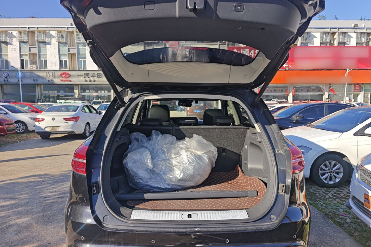 红旗HS5 2022款 2.0T 智联旗享版局部细节23