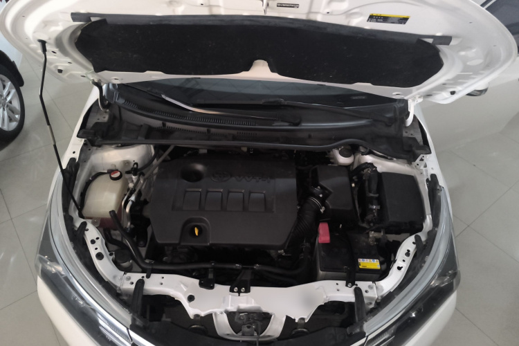 丰田 卡罗拉 2014款 1.6L CVT GL机舱底盘24