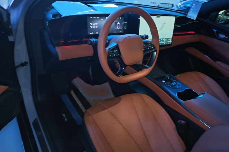 比亚迪 海豹 2025款 650智驾版中控内饰12