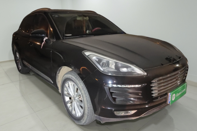 众泰SR9 2017款 2.0T 自动极致之光版车身外观3