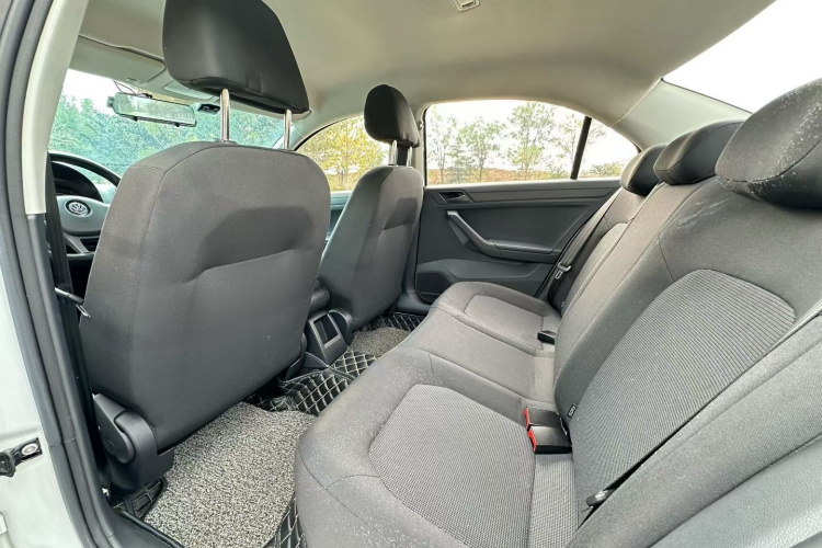 大众 捷达 2019款 梦想版 1.4L 手动时尚型中控内饰7004