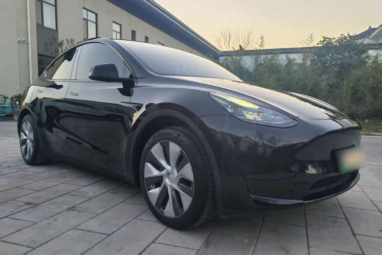 特斯拉 Model Y 2022款 改款 后轮驱动版车身外观6006