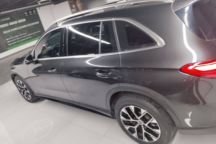 奔驰GLC 2024款 GLC 260 L 4MATIC 动感型 5座车身外观6003