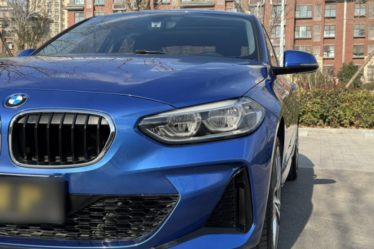 宝马1系 2020款 125i 领先型M运动套装车身外观6003