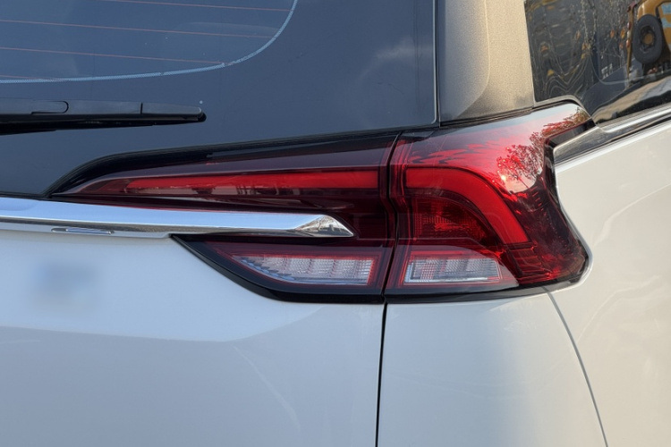 上汽大通MAXUS 大通G50 2022款 1.5T 自动畅游A车身外观6010