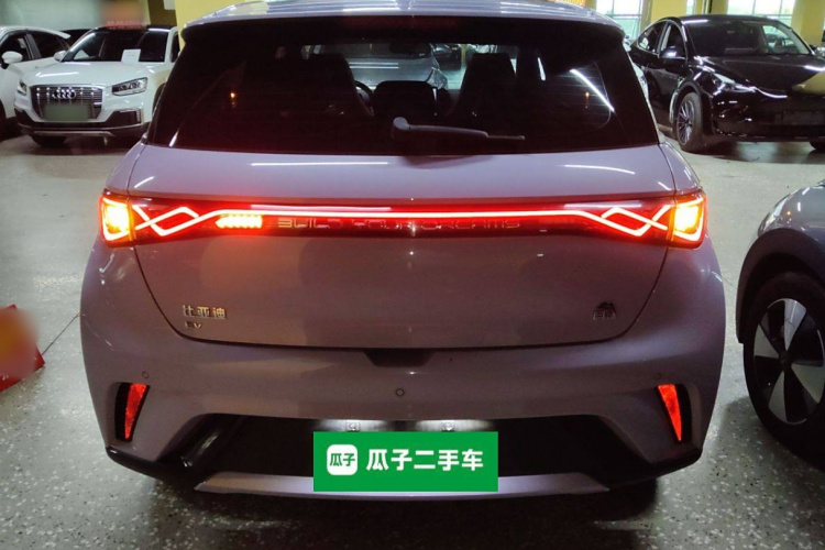 比亚迪 海豚 2023款 420km 时尚版车身外观6